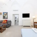 Banchi Nuovi House